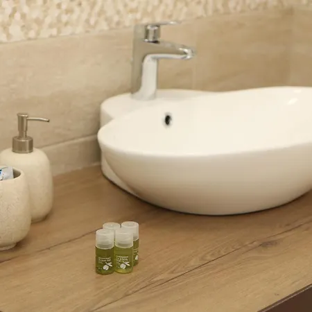 Donna Maria باري